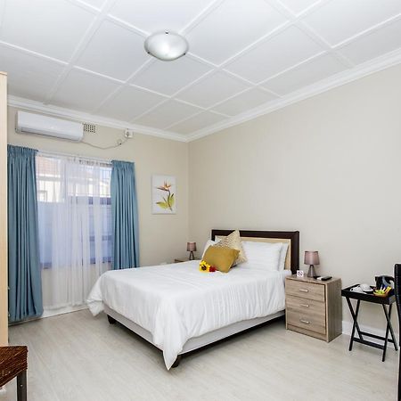 Walmer Villiers Self Catering Порт-Елізабет Екстер'єр фото